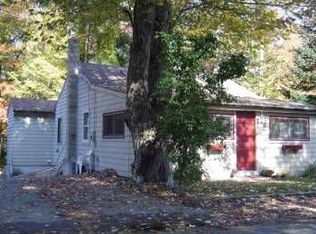95 N Shore Rd, Hampton, NH 03842