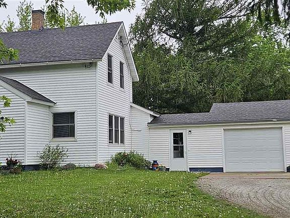 3rd image of 25819 155th St