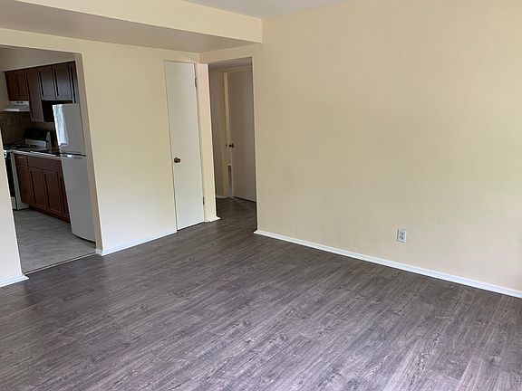 3rd image of 9532 Midland Blvd #4-D