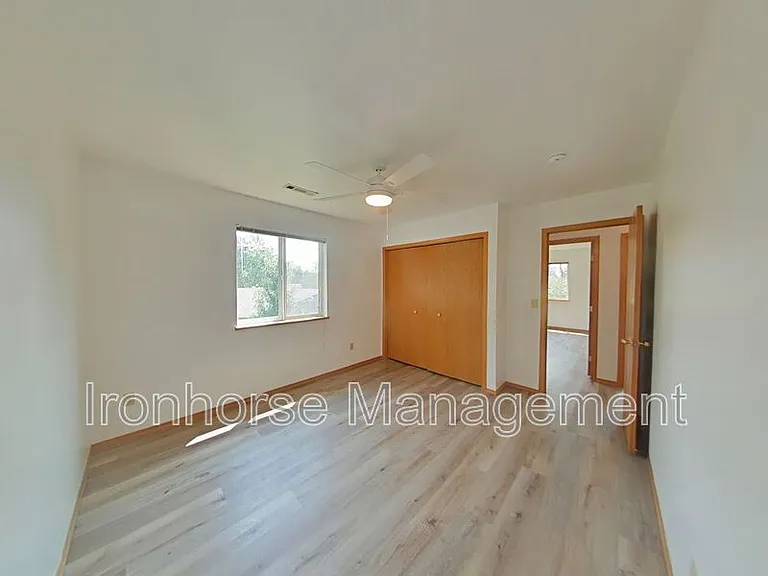 8 Michael Grove Ave #10 — Photo 13