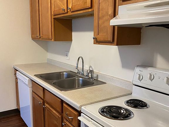 3rd image of 2647 Emerson Ave S APT 16
