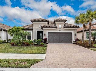 8271 Promoso Ct, Naples, FL 34114