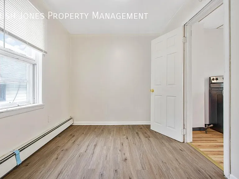 160 Courtland Ave #2 — Photo 6