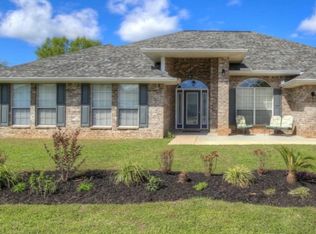 213 Heather Ln, Fairhope, AL 36532