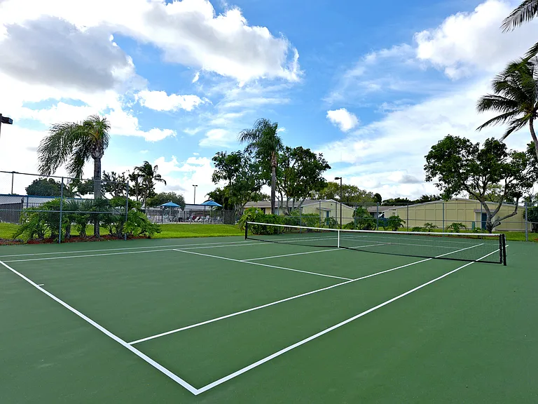 Mango Way Apartments — Photo 14