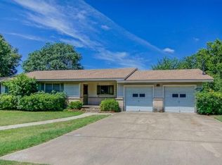 301 N 2nd St, Jarrell, TX 76537