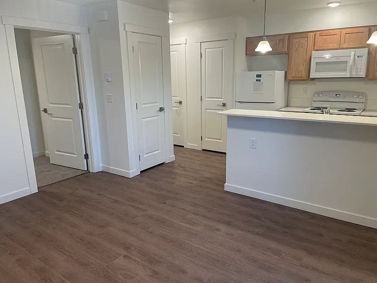 609 N Water St #103 — Photo 4