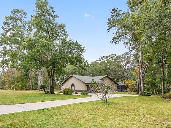 3rd image of 19349 SW 90th Lane Rd