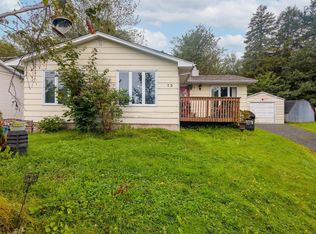 72 Greendale Ct, Halifax, NS B3T 1J6