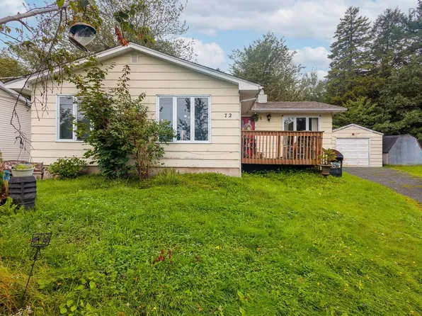 72 Greendale Ct, Halifax, NS B3T 1J6