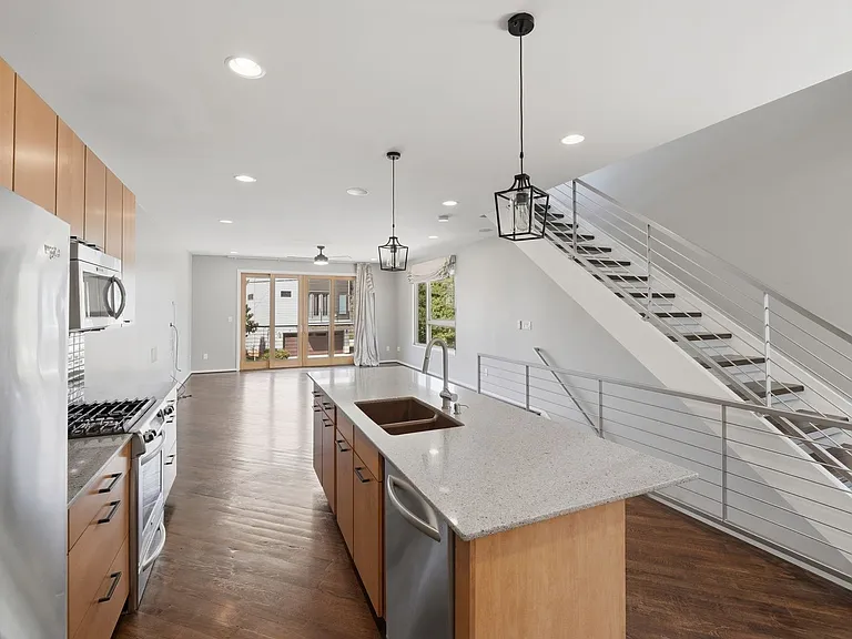 919 Westbrook Dr #A — Photo 23