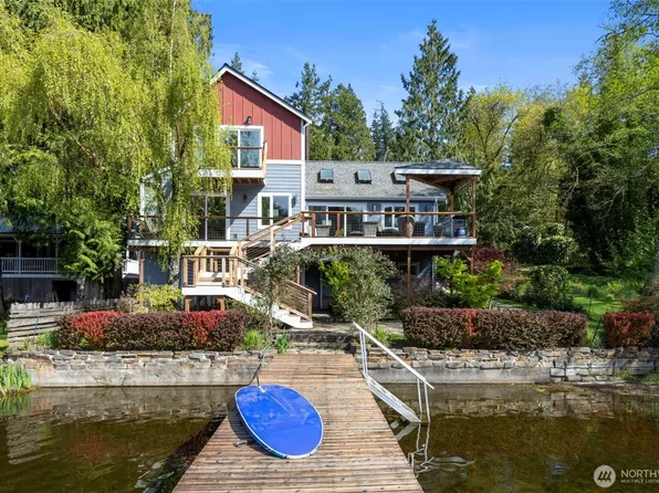 13083 Lake Shore Drive NW, Poulsbo, WA 98370