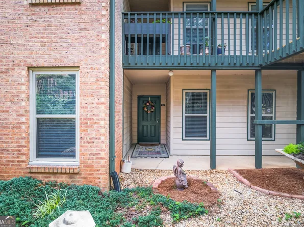 204 Brittany Ct, Duluth, GA 30096
