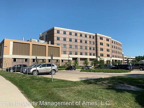 4th image of 1127 Kellogg Ave