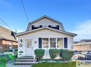522 Olive Pl, Woodbridge, NJ 07095