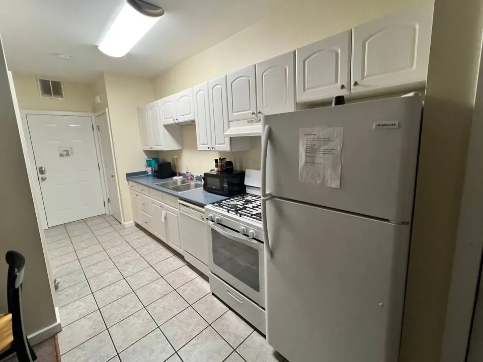 131 Main St #2