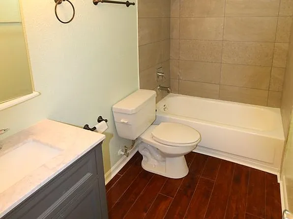6200 W Tidwell Rd APT 1008, Houston, TX 77092
