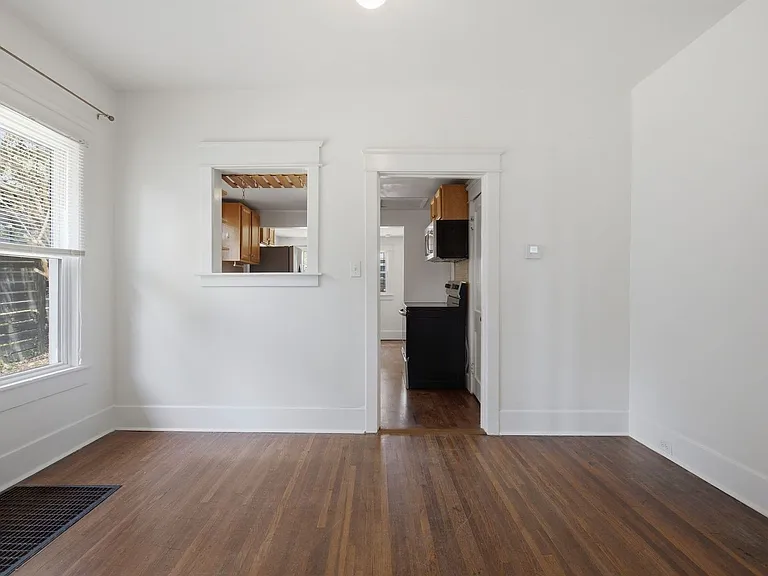1911 Shelby Ave — Photo 14