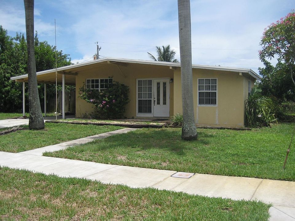 1st image of 1601 NE 47th Ct