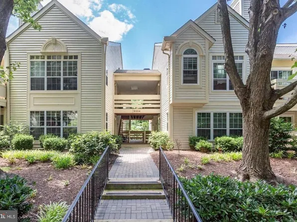 2224 Springwood Dr #106A, Reston, VA 20191