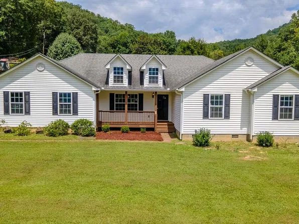 251 Poplar Cove Dr, Andrews, NC 28901