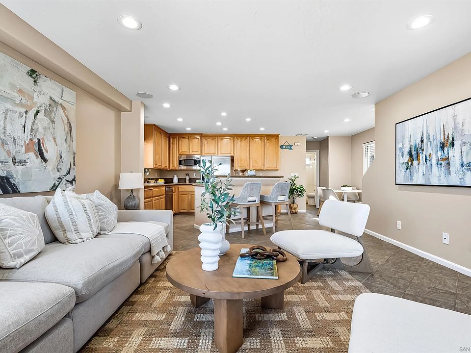 1st image of 806 Redondo Ct