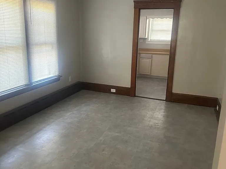6604 Bonna Ave — Photo 8