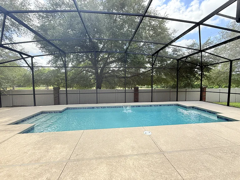 814 Kazaros Cir — Photo 21