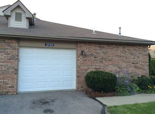 2751 Shakespeare Ln, Avon, OH 44011