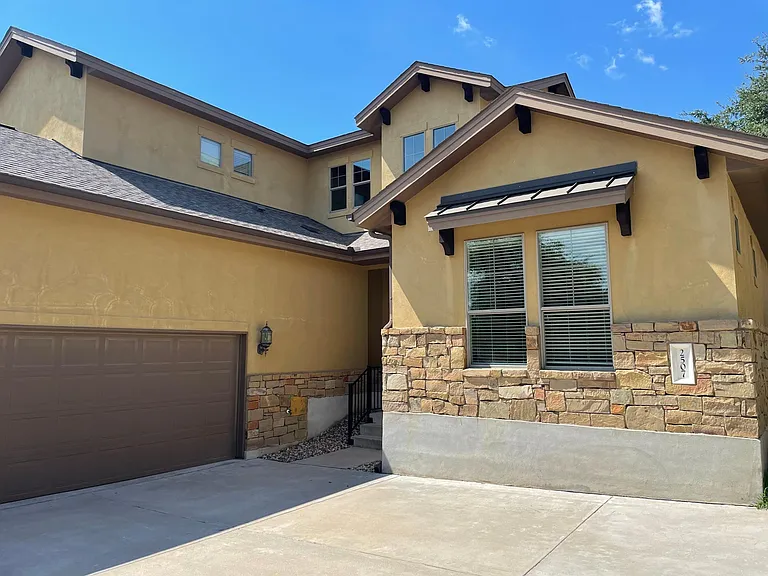 2507 Lou Hollow Pl — Photo 12