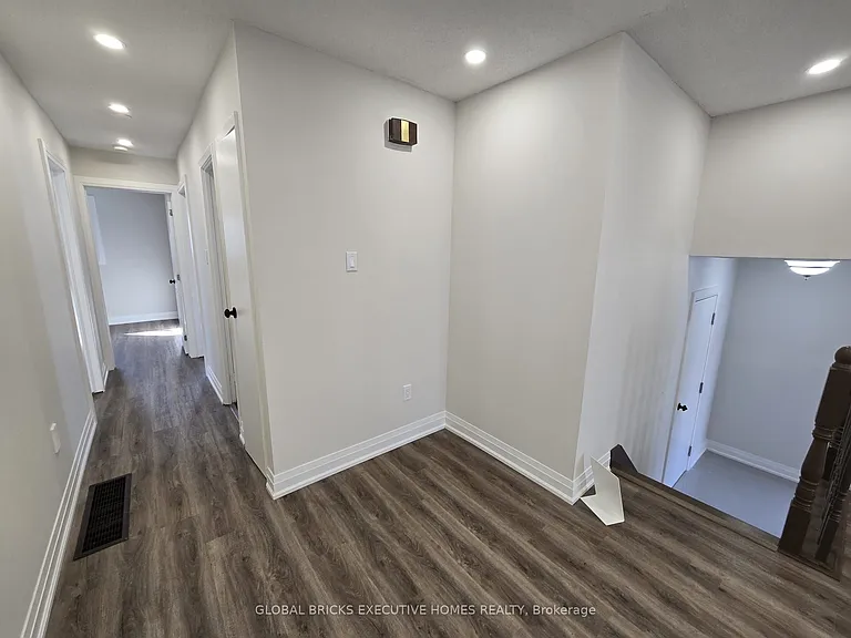 3285 Lansdown Dr #MAIN — Photo 2
