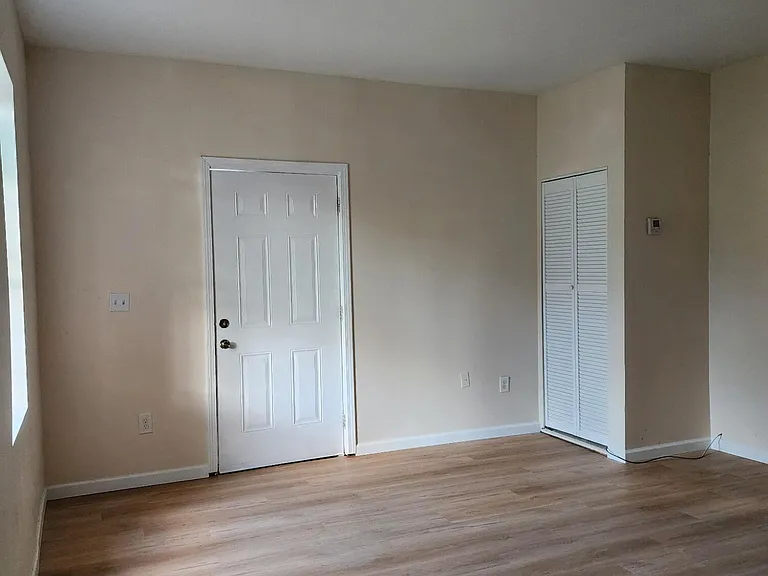 705B Satsuma Ave #B — Photo 2