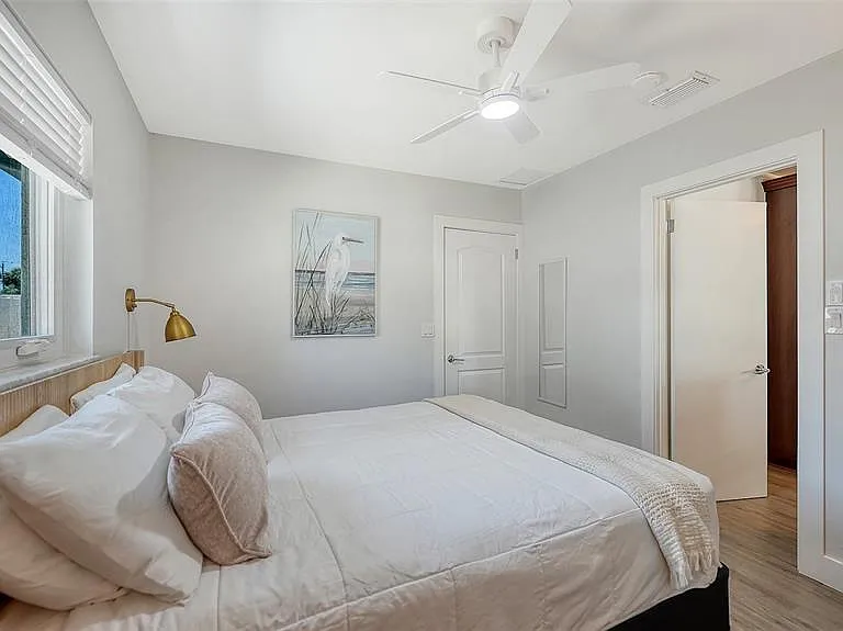 1302 Mango Ave — Photo 26
