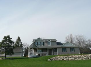 5911 N Valley Dr, Milton, WI 53563