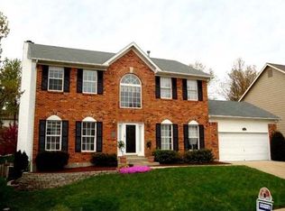 253 Beacon Point Ln, Grover, MO 63040