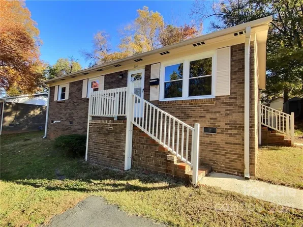 264 E McLelland Ave, Mooresville, NC 28115