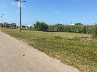 1021 Johnson Rd, Gilchrist, TX 77617