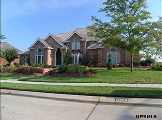 13504 Cuming St, Omaha, NE 68154