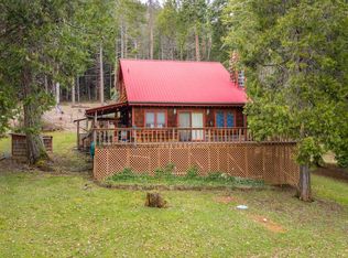 599 Warner Rd, Wolf Creek, OR 97497