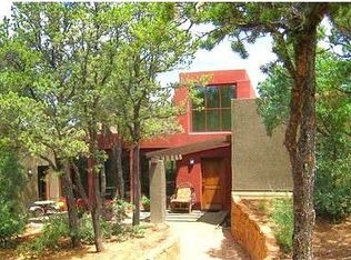 33 La Posta Way, Santa Fe, NM 87505