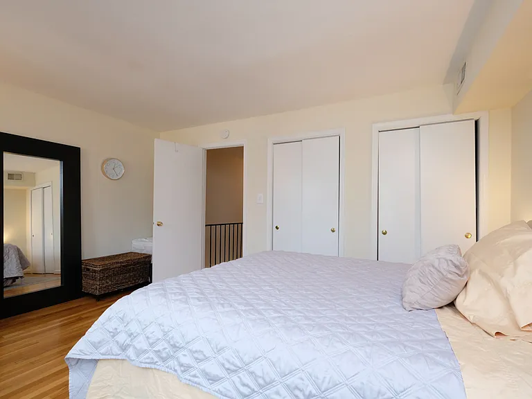 4450 Macarthur Blvd NW #7B — Photo 10