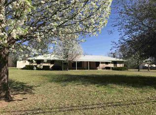 612 N Motley Dr, Overton, TX 75684