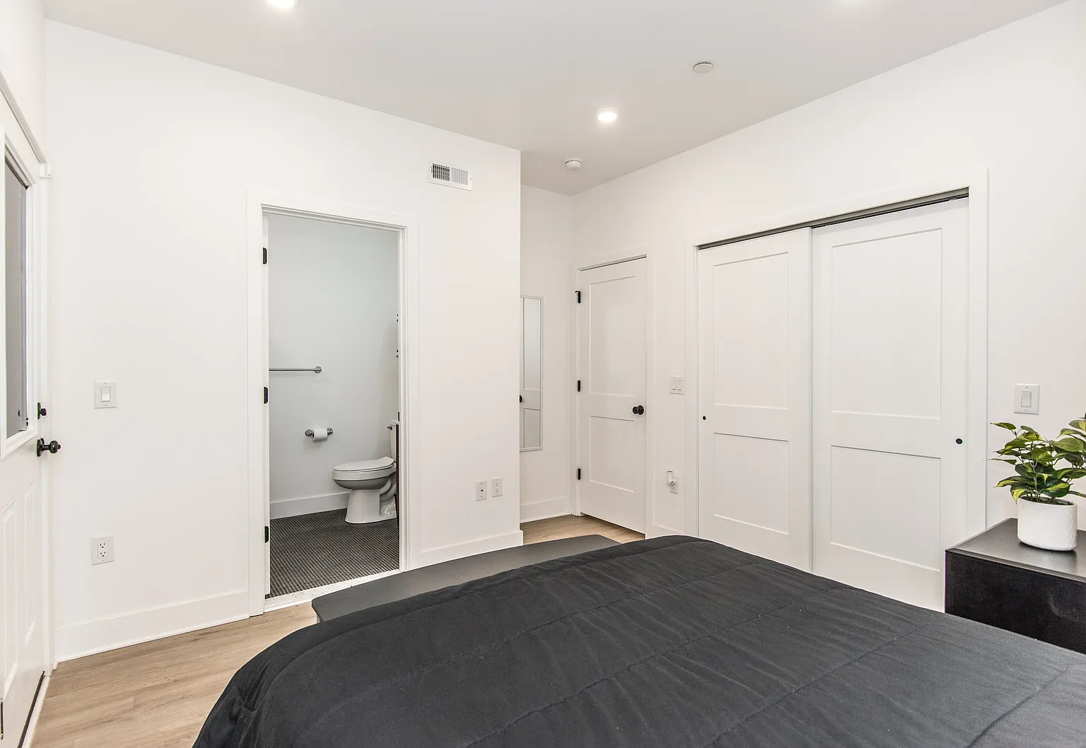 3 bed, $875 — Photo 4
