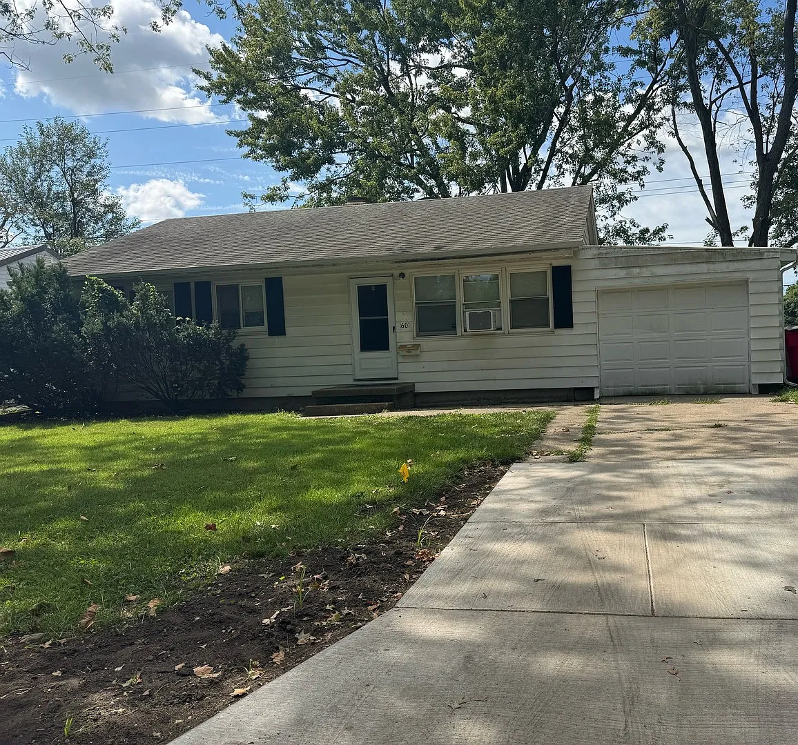 1601 Joanne Ln photo 1