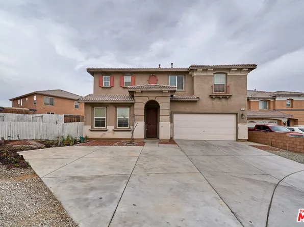 13719 Sahara Ln, Victorville, CA 92394