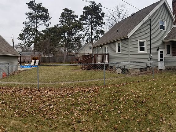 4th image of 2027 Van Wie Ave