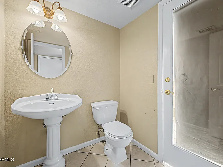 3441 E Wildwood Dr — Photo 25