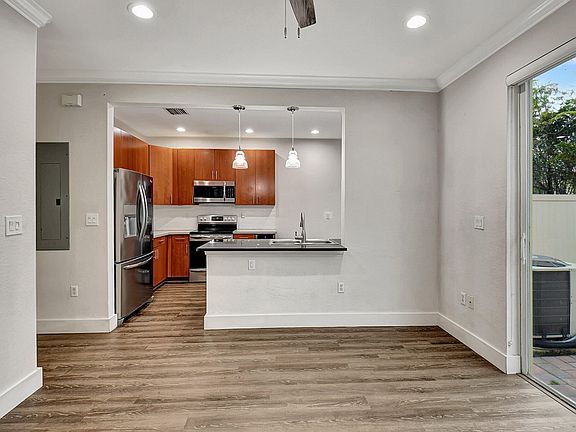 5th image of 111 Lake Monterey Circle