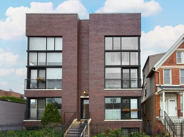 1644 W Blackhawk St APT 2E, Chicago, IL 60622