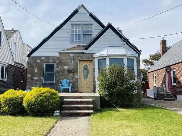 525 125th Bch, Rockaway Park, NY 11694